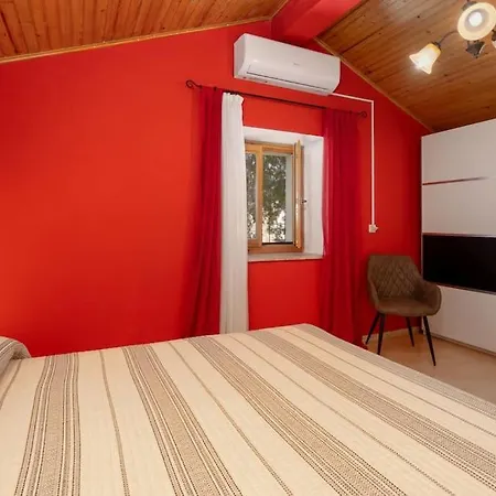 Casa Fragola By Briskva פורץ