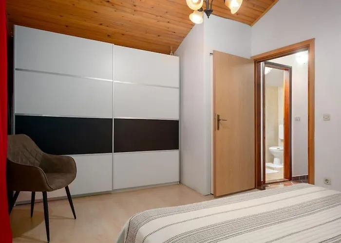 Vila Casa Fragola By Briskva