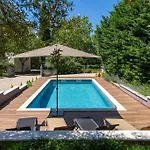 Casa Fragola By Briskva *