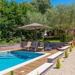 Casa Fragola By Briskva Villa